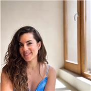 Profesora de catalán para clases de conversación, redacción y exposiciones orales.